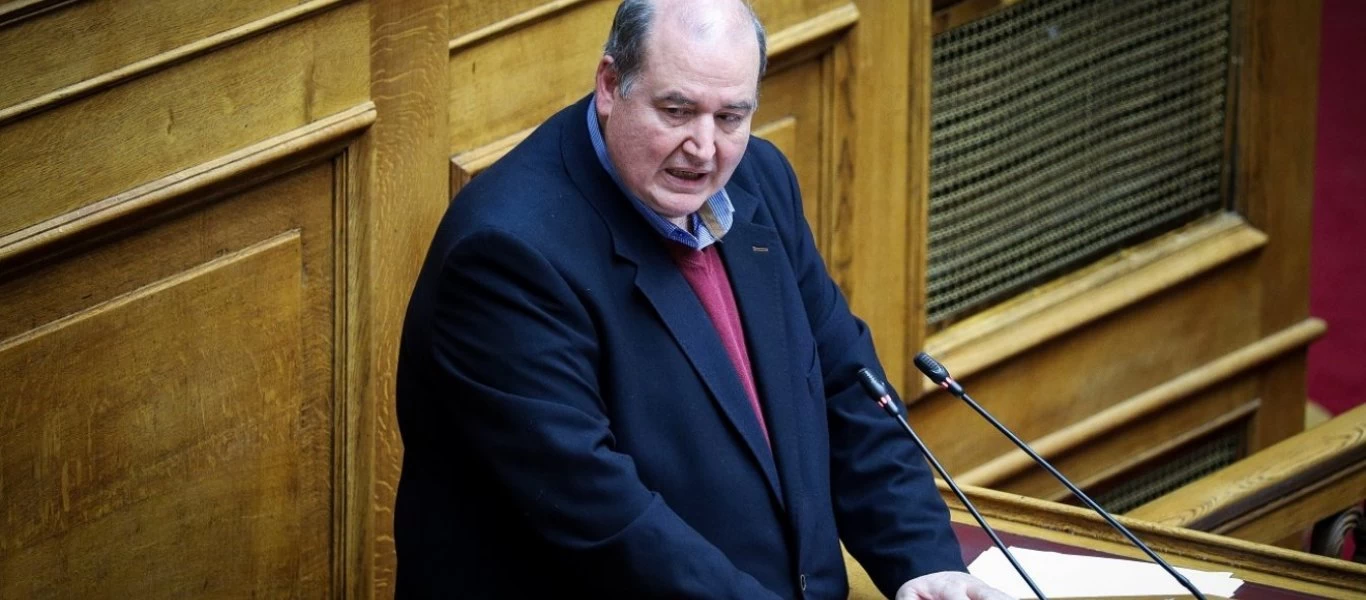Ν.Φίλης: «Αδιανόητη η αύξηση του προστίμου στα 500€ - Να ανακληθεί»